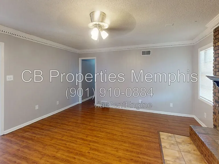 4316 Springwind Rd — Photo 9