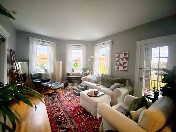 Living Room w/ furniture