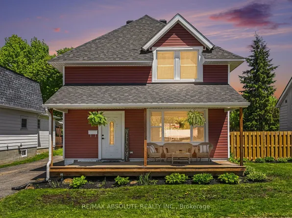 21 Bank St N, Renfrew, ON K7V 2E1