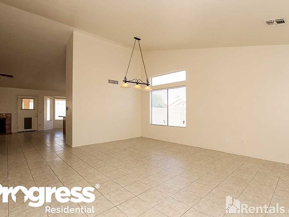3rd image of 9134 W Crocus Dr