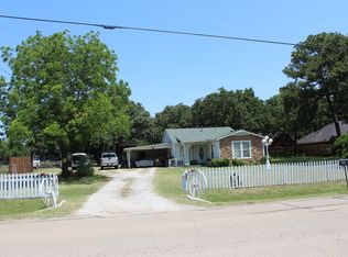 628 Averett St, Kennedale, TX 76060