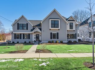 711 Prairie Ave, Barrington, IL