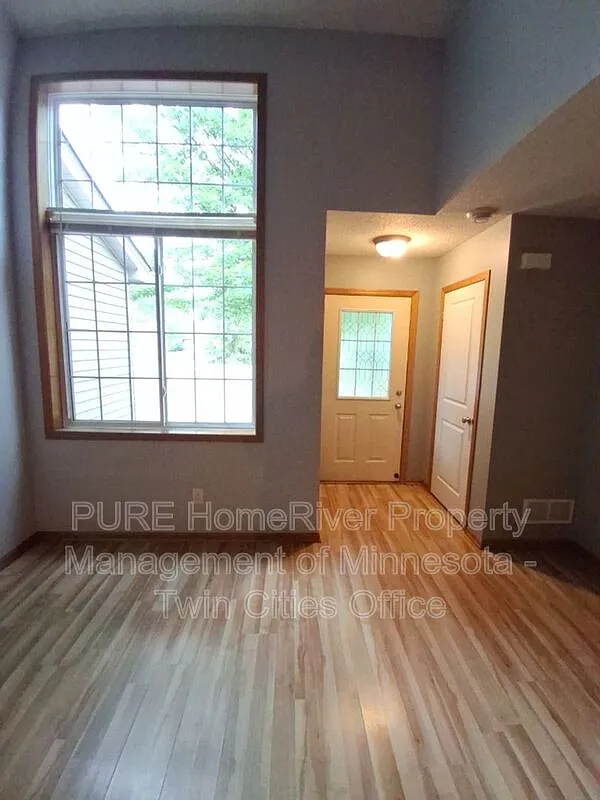 2 bed, 2.0 bath, 1440 sqft, $2,200 — Photo 2