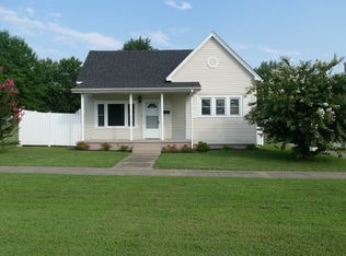 1023 Metropolis St, Metropolis, IL 62960