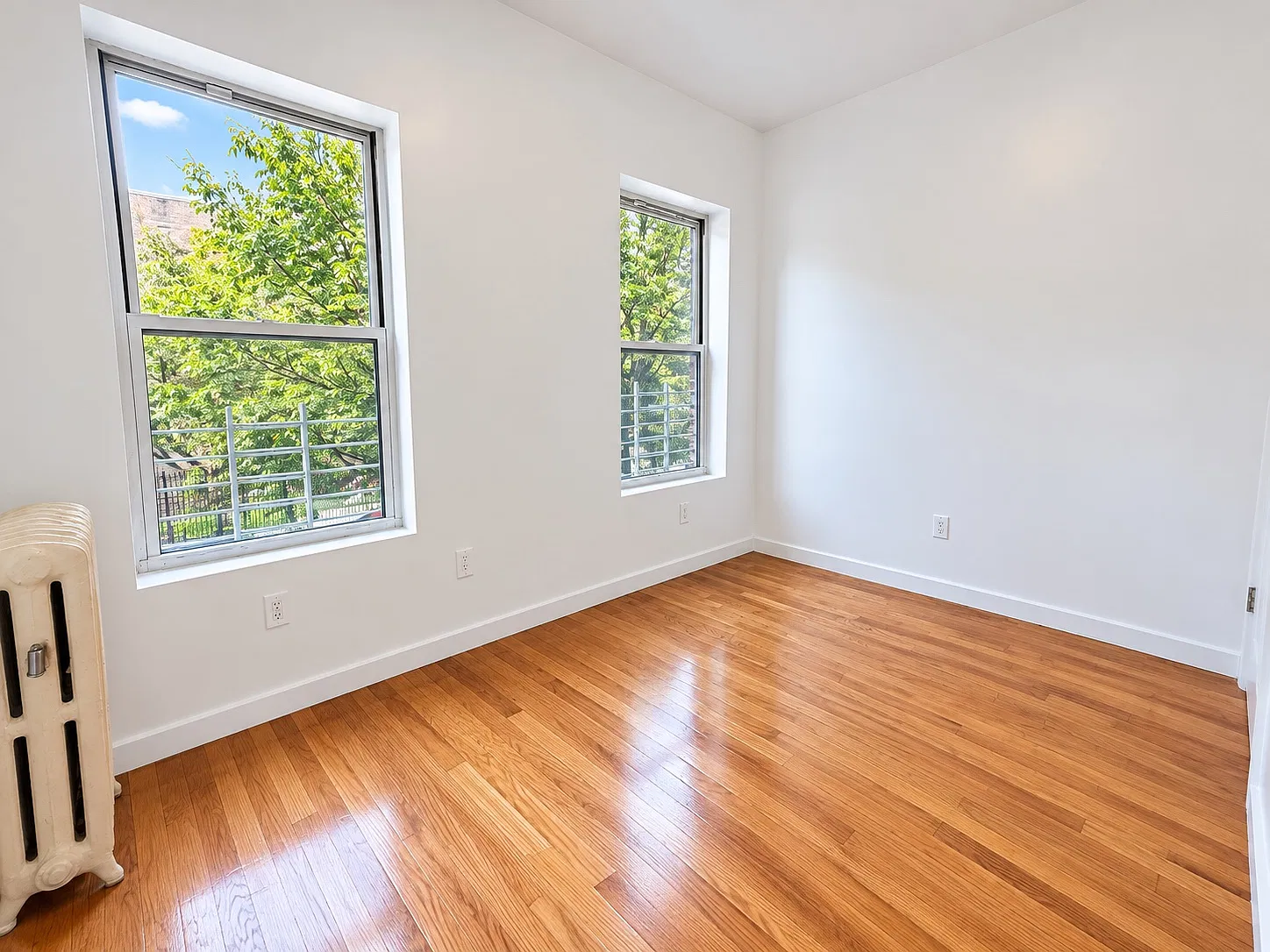 2 bed, 700 sqft, $2,500 — Photo 3