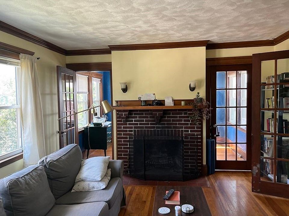 2nd image of 12 Amherst Rd #4