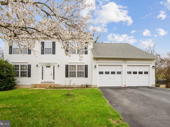 13313 Mockingbird Ln, Bowie, MD 20720