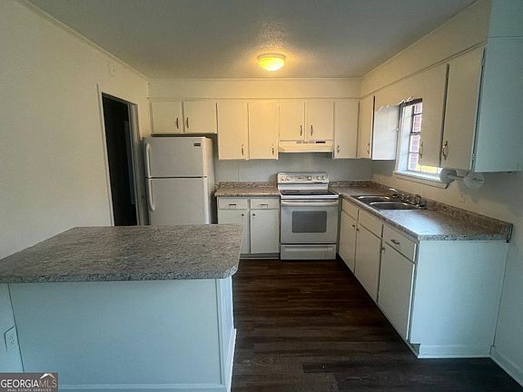2nd image of 2293 Burkhalter Rd