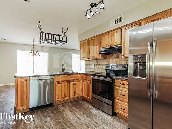 5th image of 3716 E Dahlia Dr