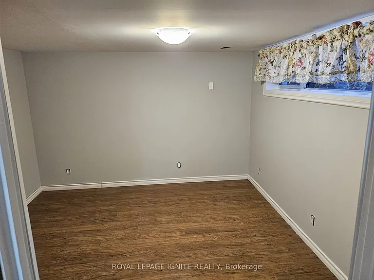 48 Westcroft Dr #BASEMENT — Photo 12
