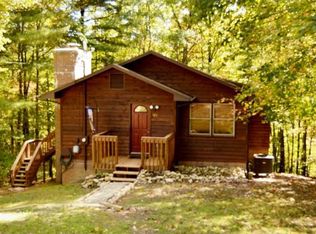 105 Kennemore Ln, Hampton, TN 37658