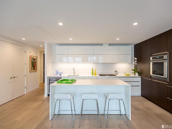3rd image of 1650 Broadway #203