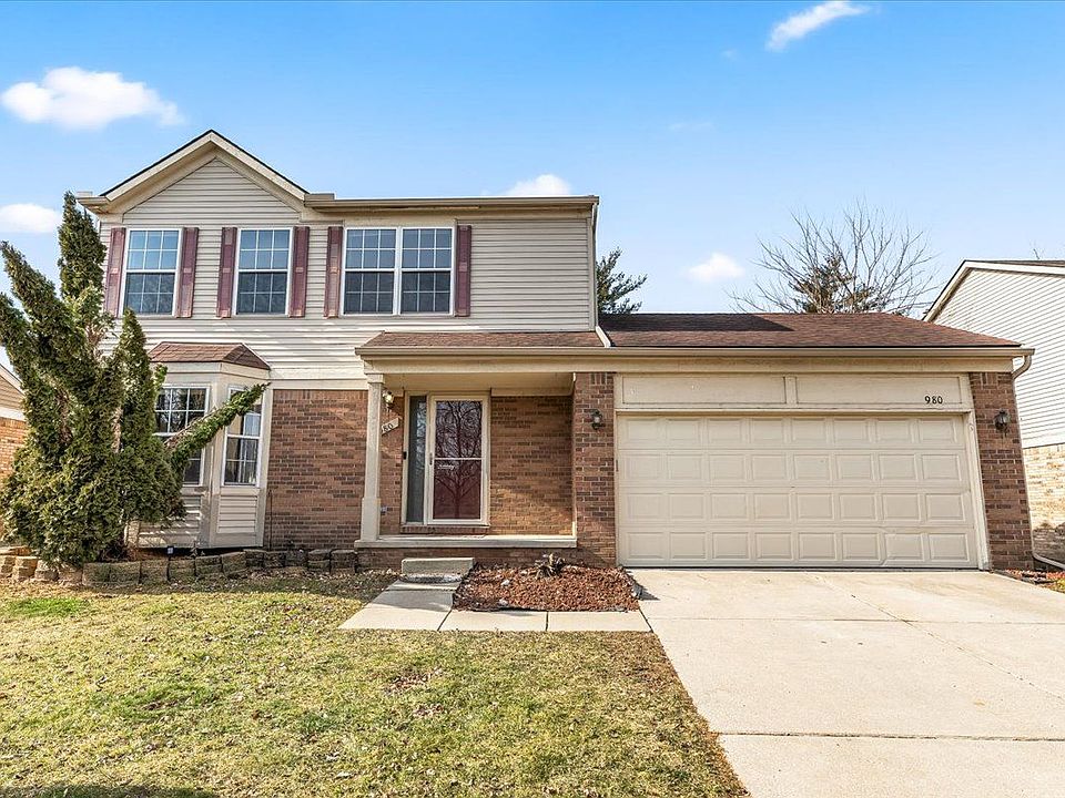 1st image of 980 Wildwood Ln