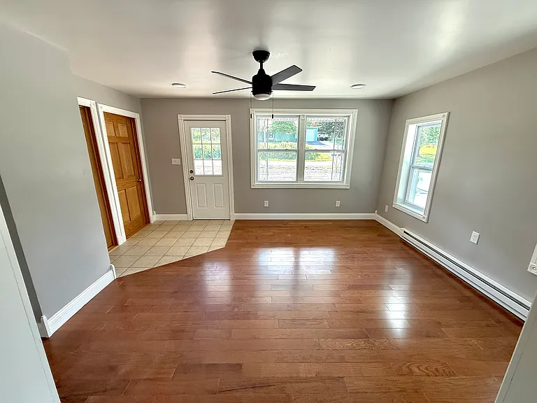 112 Old Glenwood Rd #2 — Photo 9