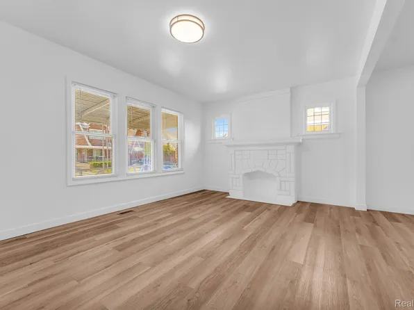 15412 Appoline St, Detroit, MI 48227