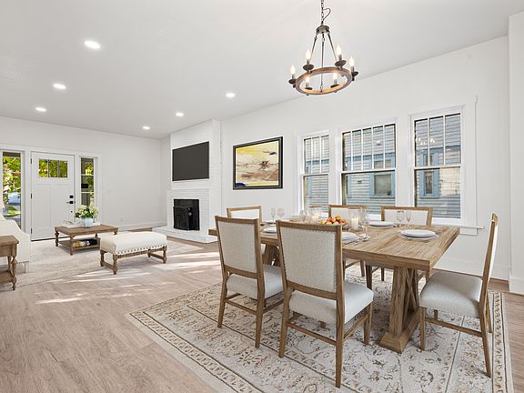 Newly and Fully-Renovated Modern Farmhouse Interior