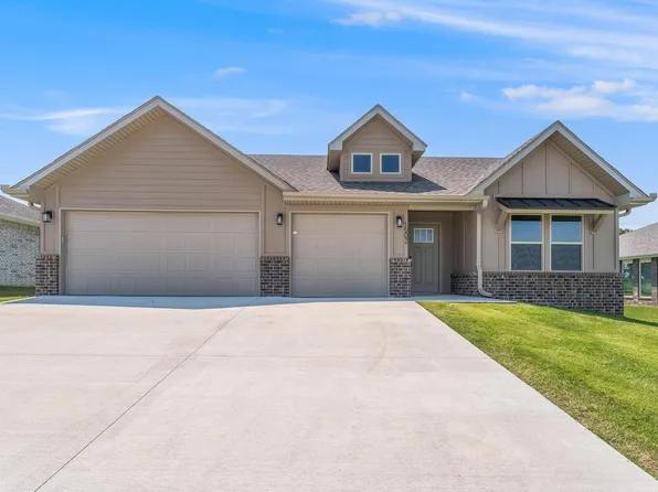 1502 E Vangston St, Siloam Springs, AR 72761