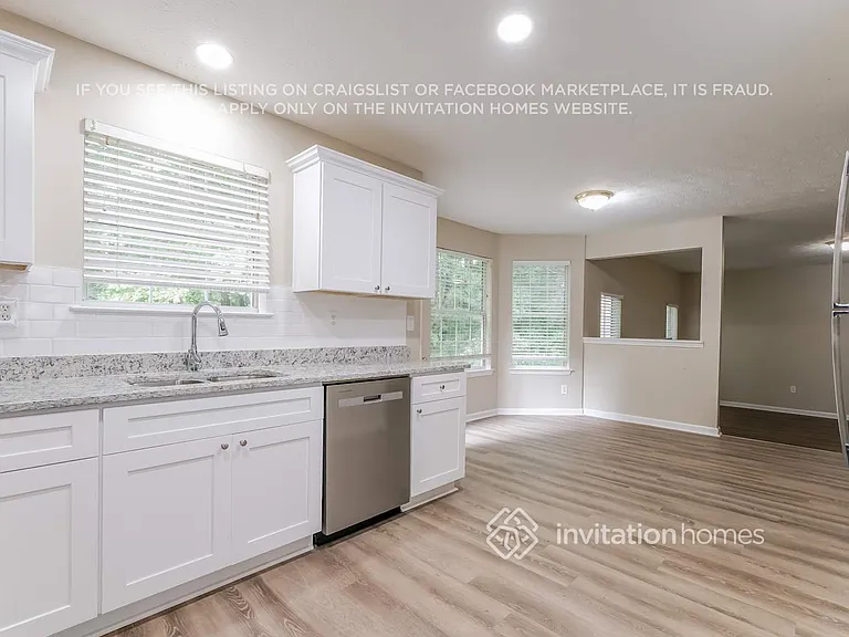521 Michael Cir — Photo 10