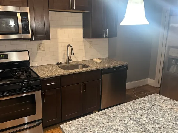 552 E 38th St, Baltimore, MD 21218