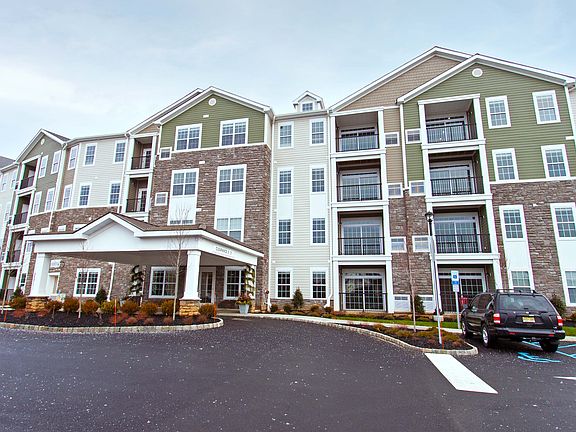 2nd image of 1500 Hyde Blvd #1408BO