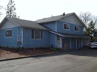 210 SW Wildwood Ave, Grants Pass, OR 97526