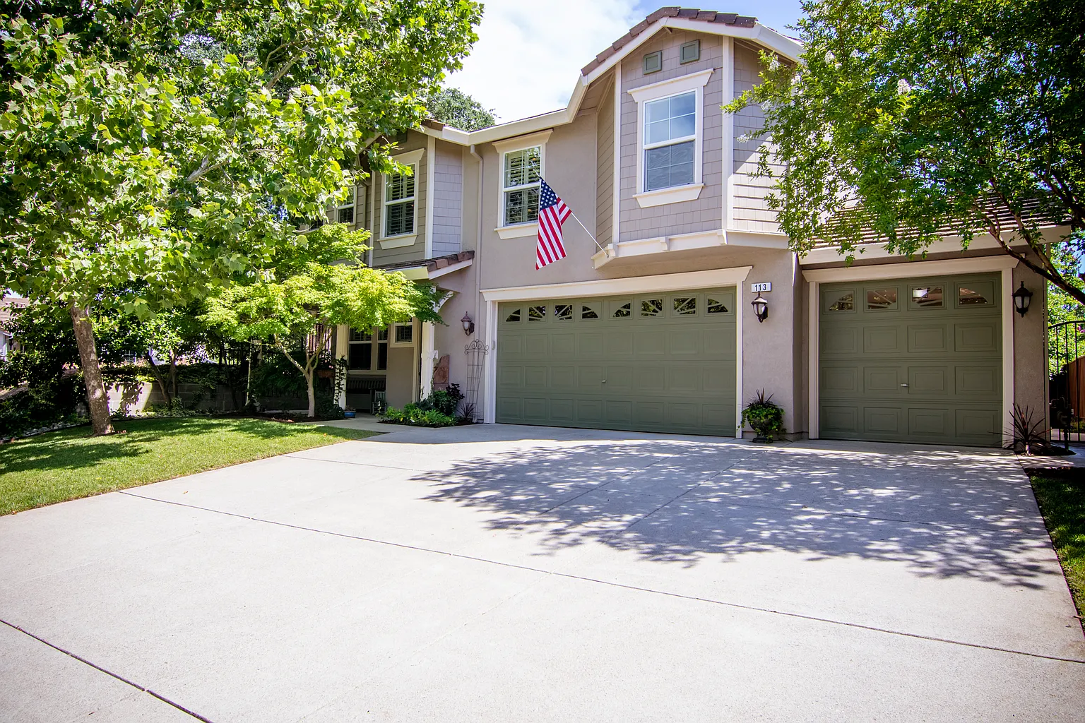 113 Glenwood Cir photo 1