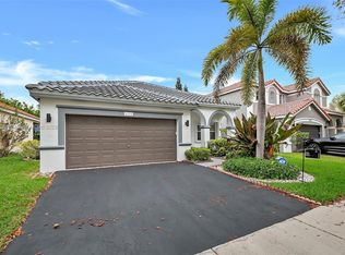 4115 Sabal Ridge Cir, Weston, FL 33331
