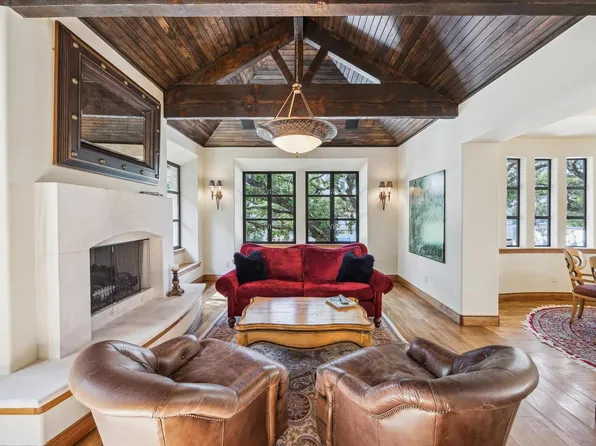 4320 Dickson St, Houston, TX 77007