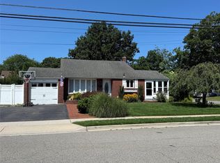 244 Ocean Avenue, Massapequa Park, NY 11762