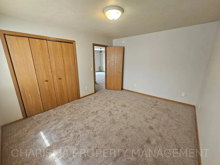 340 N Main Avenue — Photo 32