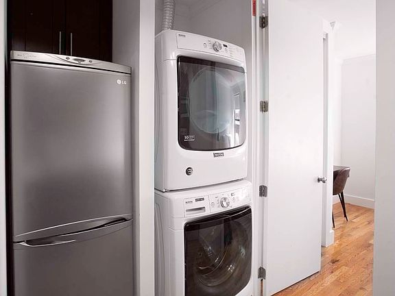 2nd image of 336 E 117th St APT 1A