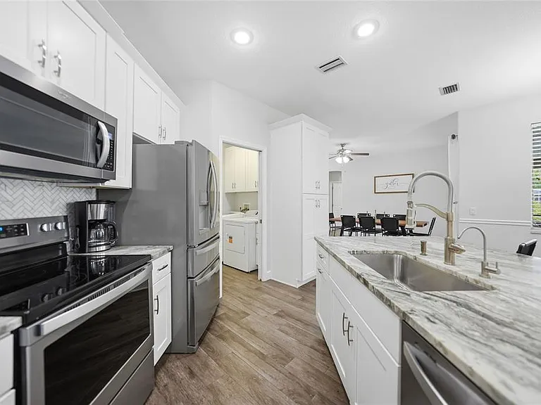 2880 Vogler Ln — Photo 10