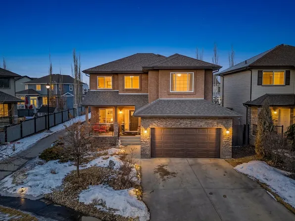 1660 Malone Way NW, Edmonton, AB T6R 0H4