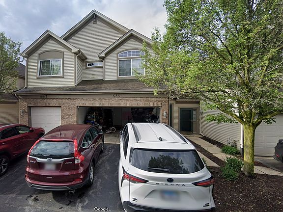 2nd image of 945 Parkhill Cir