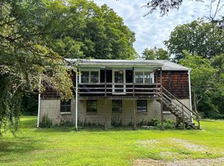 30-1 Hopyard Rd, East Haddam, CT 06423