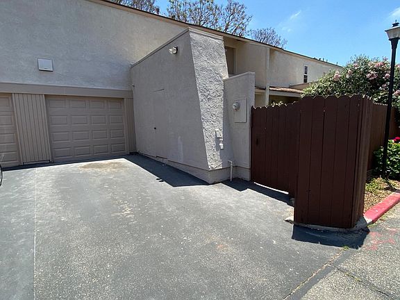 3rd image of 1624 Tapir Cir
