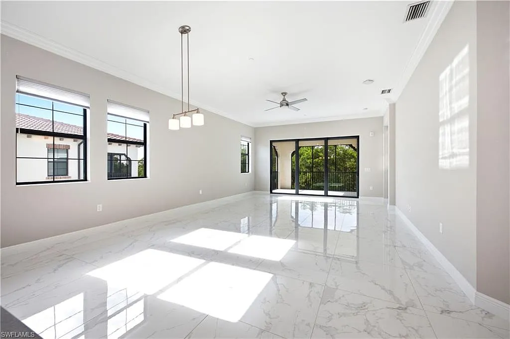 3 bed, 3.5 bath, 2350 sqft, $8,000 — Photo 4