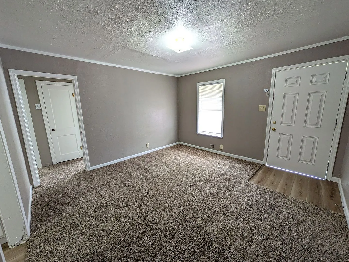 4195 Brandon - 696 Irby (duplex) — Photo 2