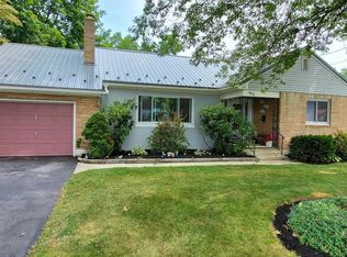 305 Roxbury Rd, Shippensburg, PA 17257