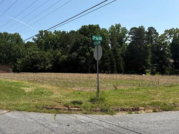 13 Street SW #12-13-14, Hickory, NC 28602