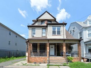 100 N 9th St, Newark, NJ 07107