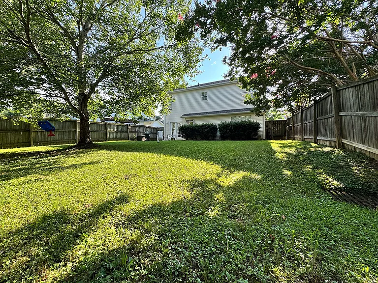 7037 Penbrook Dr — Photo 19