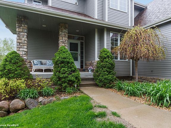 3rd image of 9227 Cowden Dr