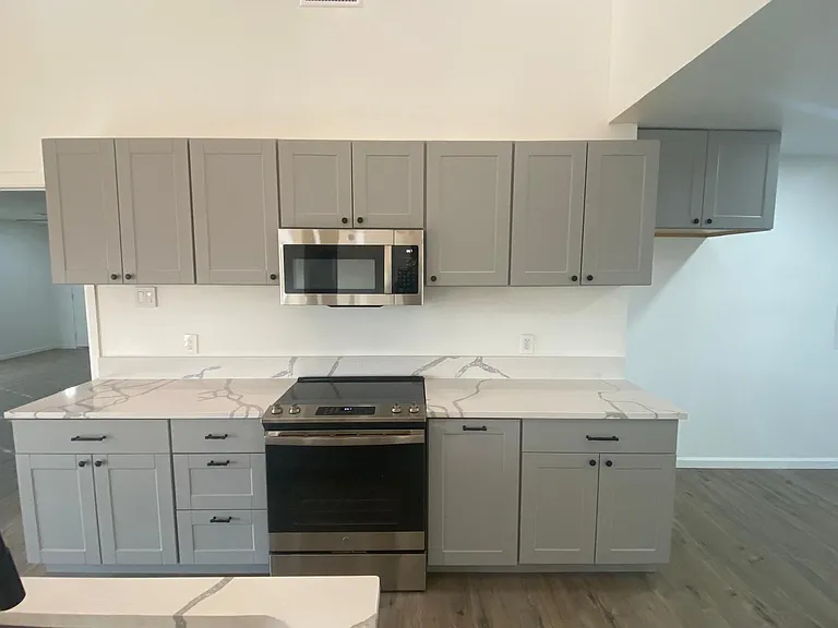 1506 Edwards St — Photo 7