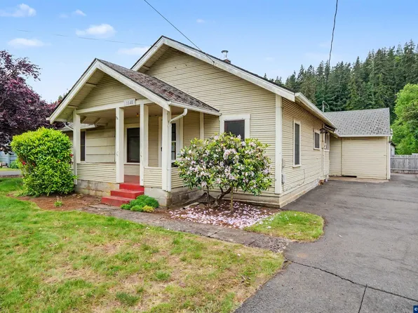 1148 S Water St, Silverton, OR 97381