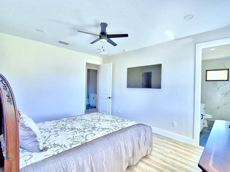 550 Battle Ave #550 — Photo 1