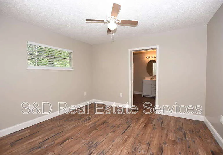1224 Waterview Blvd E — Photo 15