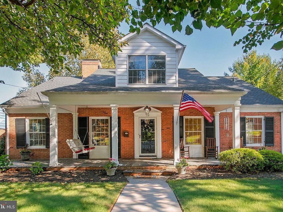 1st image of 718 Academy Cir