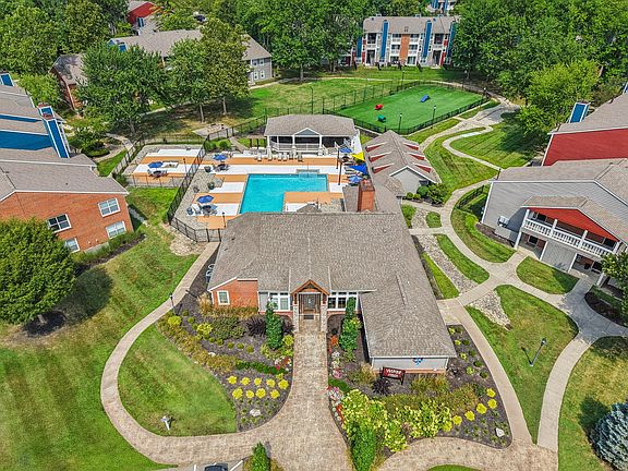 3rd image of 4037 Mount Carmel Tobasco Rd #3-0-1