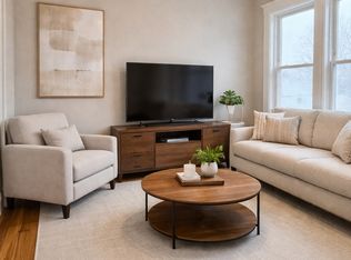 89 Glendower Rd FLOOR 3, Roslindale, MA 02131